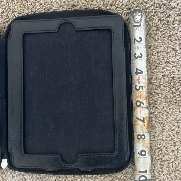 Rebecca Minkoff touch & Go I-pad case. Blk leather - Picture 5 of 6